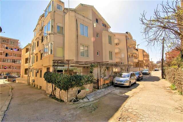 Апартаменты Garden apartment Bečići Бечичи-12